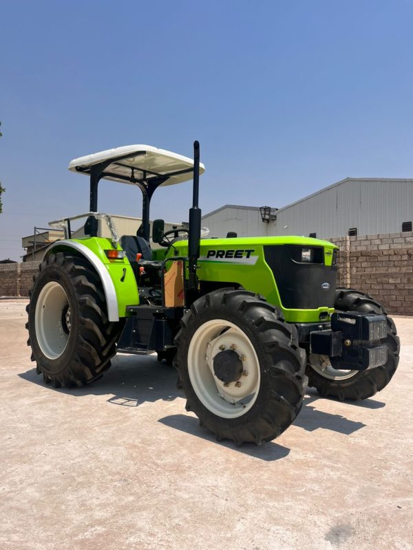 PREET Tractor 4WD - Image 3